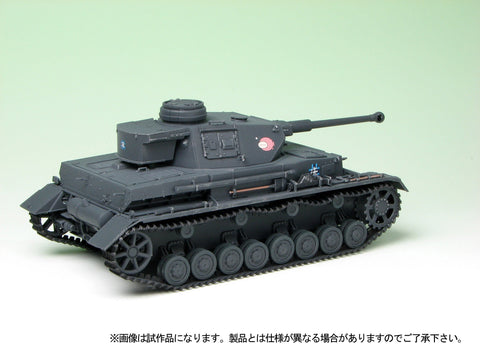 Platz Pz.Kpfw.IV Ausf.D F2 Type Ankou-San Team Version from Anime TV Series of Girls und Panzer Kit, 1:35 Scale