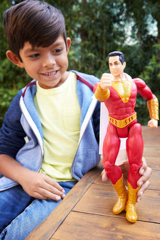 DC Comics Shazam! Thunder Punch Shazam! 12 Action Figure