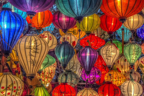 Lanterns in Hoi an City, Vietnam Floating Lights | Puzzle for Adults and Kids | Difficult 1000 Piece Jigsaw Puzzle Toy | Fun Quarantine Gift | Interactive Brain Teaser Challenge for Game Night