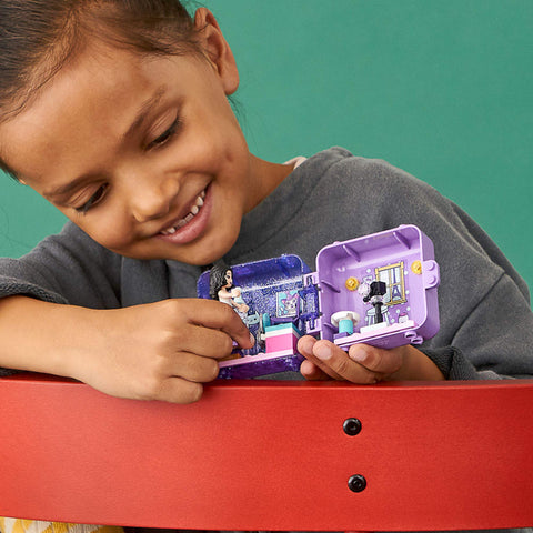 LEGO Friends EmmaÃƒÆ’Ã‚Â¢ÃƒÂ¢Ã¢â‚¬Å¡Ã‚Â¬ÃƒÂ¢Ã¢â‚¬Å¾Ã‚Â¢s Play Cube 41404 Building Kit, includes Collectible Mini-Doll for Imaginative Play, New 2020 (36 Pieces)