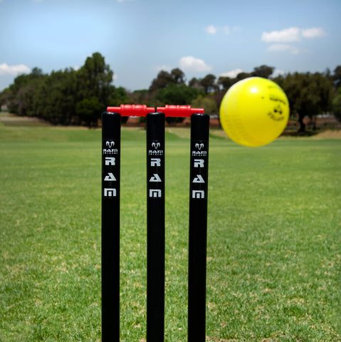 Ram Cricket Junior Crazy Cricket Set - 1 x Size 5 Bat, 1x Size 3 Bat - Durable Lightweight Kwik Cricket Style Set for Training, Cricket Matches, Garden, Beach, or Park - approximate ages 9-13 yrs