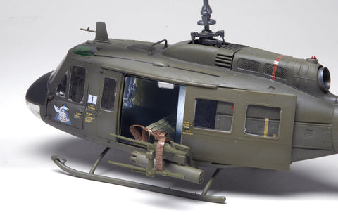 Revell Germany UH-1D Huey Gunship Model Kit , Green, for 12 years old and up