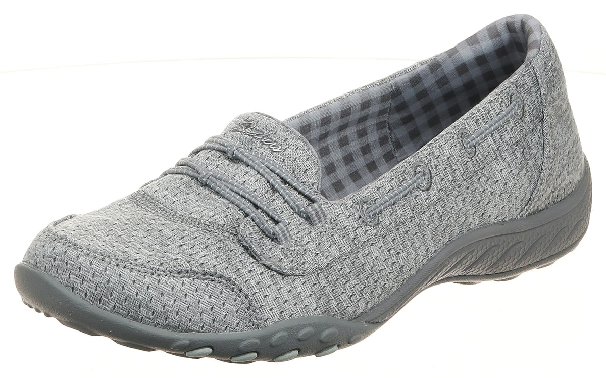 Skechers Women's Breathe Easy-Good Influence Sneaker Grey 9 Wide