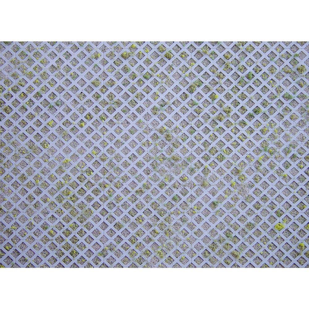 Faller 170625 Diamond Lattice with Grass Scenery and Accessories
