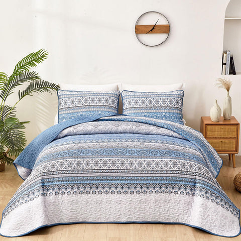 WONGS BEDDING Boho Queen Quilt Set, Light Blue Bohemian Queen Quilt Bedding Set, Lightweight Microfiber Bed Decor Bedspread for All Season 96"x90"(3 Pieces)