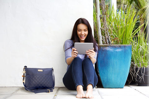 Catwalk Collection Handbags - Medium - Women's Quilted Leather Cross Body Shoulder Bag - SADIE - Black