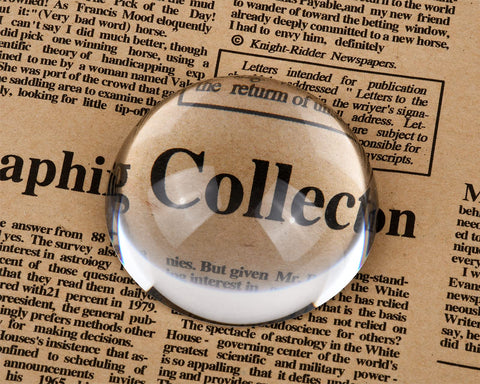 DS. DISTINCTIVE STYLE Paperweight Paper Weights for Office 2.4-Inch Crystal Dome Magnifier