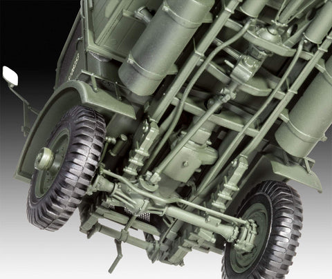 Revell GmbH 03282 1:35 W.O.T. 6 Plastic Model Kit