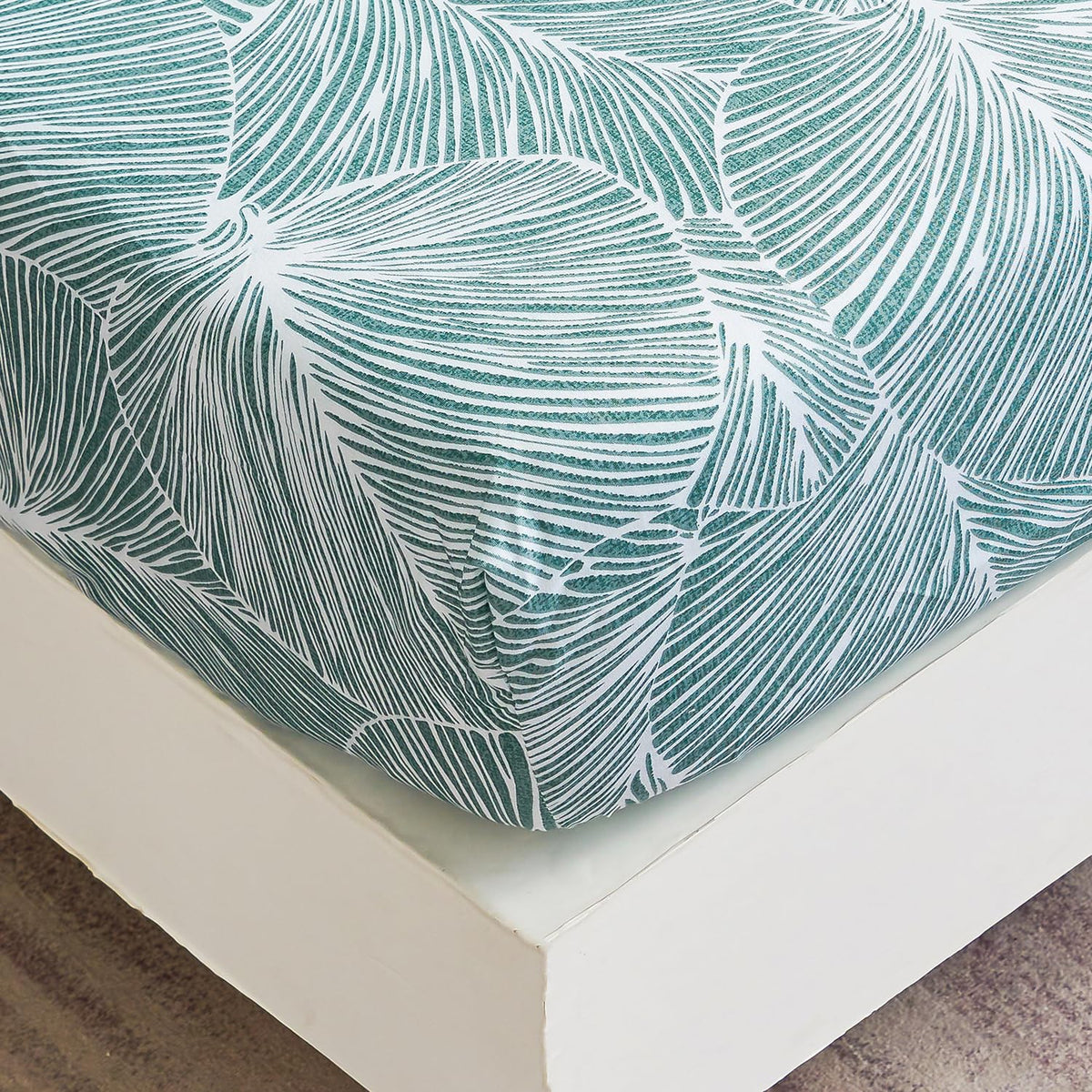 Jemiipee Emperor Fitted Sheet Light Green Tropical Leaves Pattern, 30 cm Deep Pocket, Soft Microfiber Botanical Fitted Bed Sheets