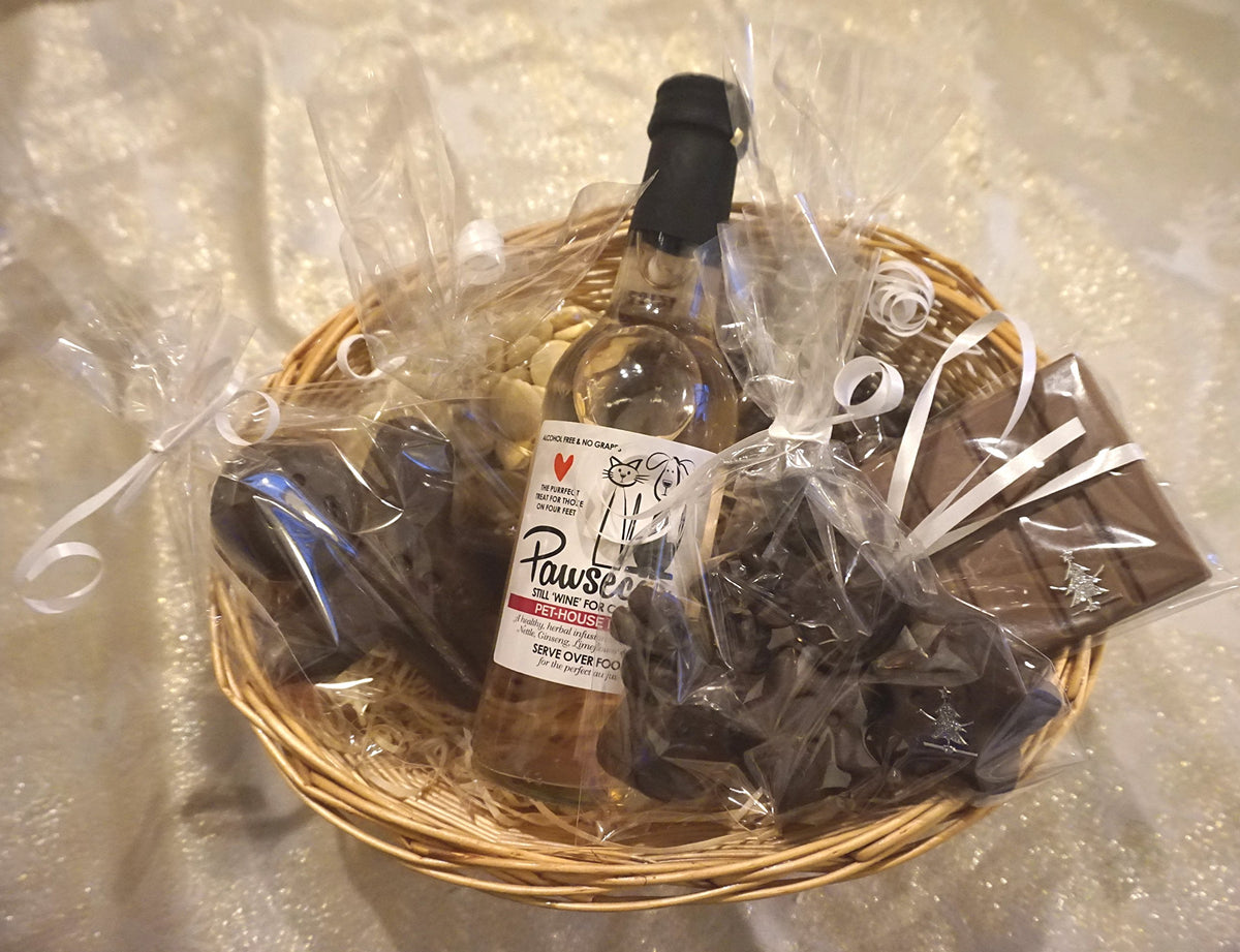 Paradise Pets VALENTINE DOG CHOCOLATE GIFT HAMPER EASTER BIRTHDAY CHRISTMAS DOG SAFE CHOCOLATES AND PAWSECCO DOG WINE GIFT WRAPPED IN BASKET - FOR THE REAL LOVE OF YOUR LIFE!