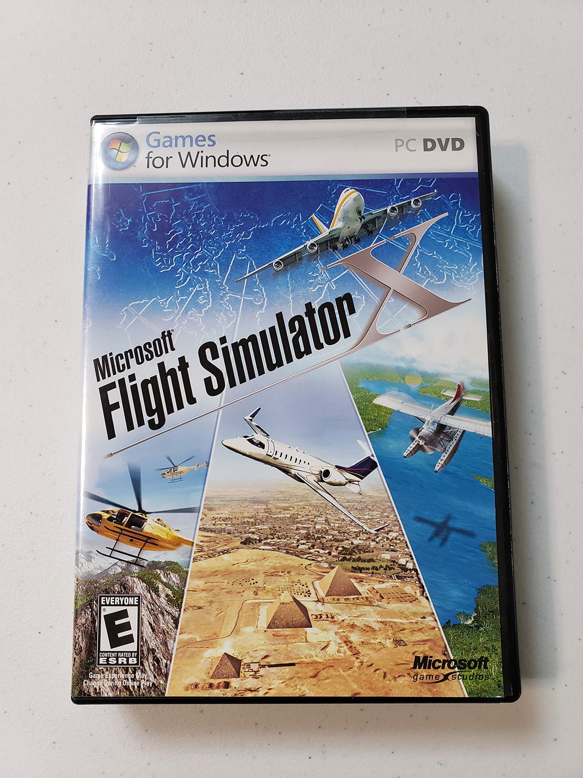 Microsoft Flight Simulator X Deluxe DVD - PC