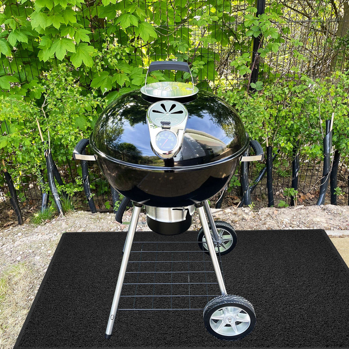Nicoman Barbecue Grill Floor Protection Mat,Outdoor BBQ Matt, Fire Retardant, Protect Wooden Patio Deck Artificial Grass, Size 120x80cm (47?x31?), BLACK
