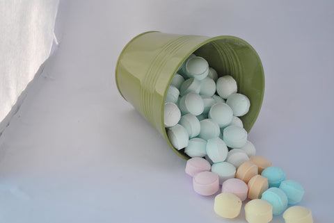 100xfragranced mini bath marbles and bath bomb hearts (Assorted)